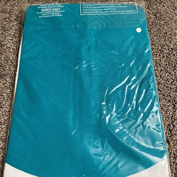 BRAND NEW! Color block Lacoste polo tennis shirt S - Picture 2 of 4